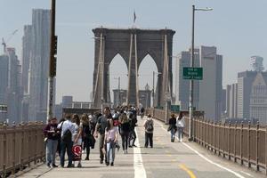 nuovo York, Stati Uniti d'America, Maggio 2 2019 - brooklyn ponte pieno di turisti foto