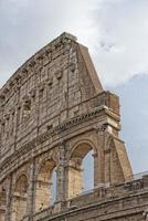 Roma colosseo archi dettaglio foto