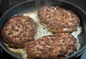 bistecca un' la meier bistecca di manzo con fritte uova e arrostito patate foto