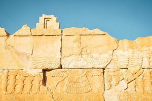 persepoli, mi sono imbattuto - 8 ° giugno, 2022 , pietra intagli vicino su. Persepolis - capitale di il antico achemenide regno. antico colonne. vista di iran. antico Persia foto