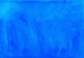 acquerello in profondità blu acquoso sfondo struttura. mano dipinto acquerello sovrapposizione. cielo blu macchie su carta. elegante sfondo. foto