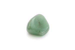 minerale di agata verde su sfondo bianco foto