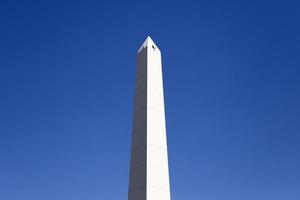 obelisco di buenos aires in argentina foto