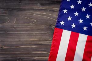 Stati Uniti d'America bandiera su di legno parete sfondo e struttura con spazio foto