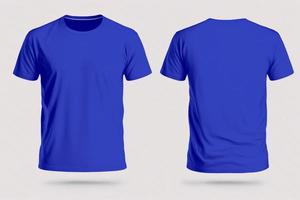 modello di un' vuoto reale blu maglietta davanti e indietro isolato su bianca sfondo. foto