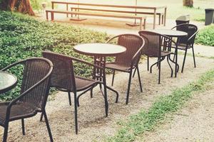 sedia nel giardino parco e Vintage ▾ stile. foto