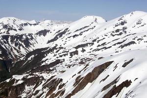 Juneau cittadina nevoso montagne su Maggio foto