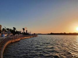 bellissimo sera e colorato tramonto a jeddah, corniche, Arabia arabia, foto