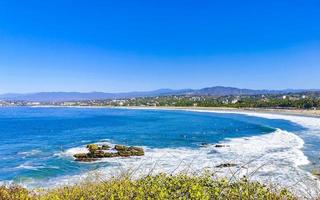 bellissimo città paesaggio marino paesaggio naturale panorama Visualizza puerto escondido Messico. foto