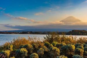 mt. fuji con a yamanashi, giappone foto