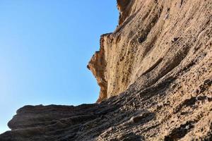 roccia formazione vicino su foto