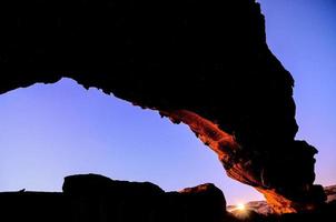 arco di roccia naturale foto