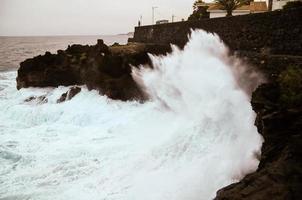 enorme mare onde foto