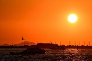 tramonto sul mare foto