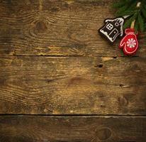 Natale albero rami con Natale decorazioni su di legno struttura pronto per il tuo design foto