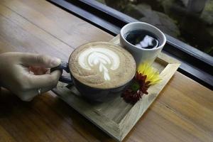 tazza di caffè latte art foto