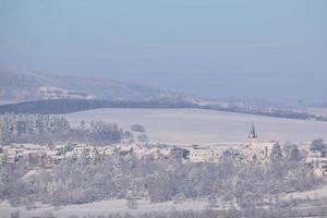 piccolo cittadina riparare, parte obermendig nel inverno foto