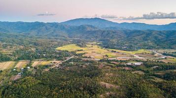 aereo Visualizza pai città. pai è un' piccolo cittadina nel settentrionale della tailandese mae hong figlio Provincia foto