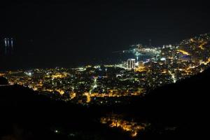 budva a notte, montenegro foto