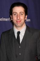 simon helberg in arrivo a un' notte a sardi a il beverly hilton Hotel nel beverly colline circa a marzo 4 20092009 foto