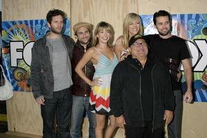 sempre soleggiato nel Filadelfia castglenn howerton Charlie giorno Maria Elisabetta ellis giorno kaitlin olson danny devito e rapinare mcelhenneyfox tv tca partysanta monica piersanta monica cajuly 23 20072007 foto