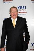 ken howard in arrivo a il sì su puntello 2 campagna per fermare animale crudeltà un' privato tenuta nel bel Air circa a settembre 28 20082008 foto