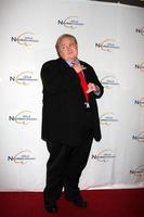 los angeles ott 14 Louis anderson arriva a il visionario premi 2010 a beverly hilton Hotel su ottobre 14 2010 nel beverly colline circa foto