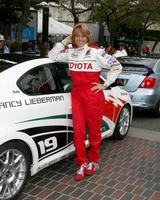 nancy liebermann preparazione per il racetoyota lungo spiaggia mille dollari prix proceleb gara 2008 lungo spiaggia capril 19 20082008 foto