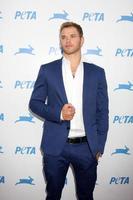 los angeles sep 25 kellan lutz arriva a il petalo 30 anniversario gala a hollywood palladio su settembre 25 2010 nel los angeles circa foto