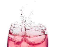rosa cocktail spruzzo isolato foto