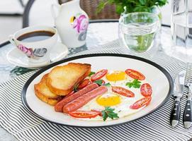 vicino su di Hotel prima colazione. foto