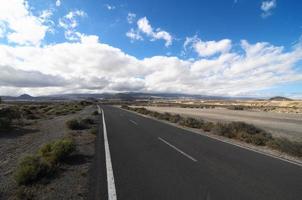 strada in campagna foto