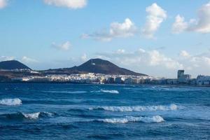 las canteras spiaggia nel las palmas de nonna canaria, Spagna foto