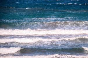 onde nel il oceano foto