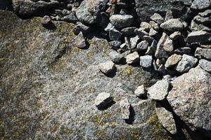 mucchio di roccia di granito foto