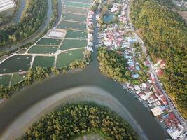 aereo Visualizza pesca villaggio e pesce azienda agricola foto