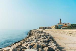 Campanile duomo santo stefano a caorle italia foto