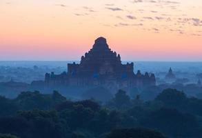 dhammayangyi tempio il maggiore pagoda nel Bagan il primo impero di Myanmar durante il Alba. foto