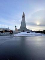 un' Visualizza di un' Chiesa nel Reykjavik nel Islanda foto