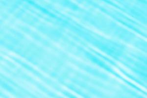 defocus sfocato trasparente blu colorato chiaro calma acqua superficie struttura con spruzzi e bolle. di moda astratto natura sfondo. acqua onde nel luce del sole con copia spazio. blu acqua brillare foto