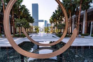 dubai, unito arabo Emirates - marzo 12, 2023-vista di dubai grattacieli e punti di riferimento vicino zabeel parco durante un' soleggiato giorno foto