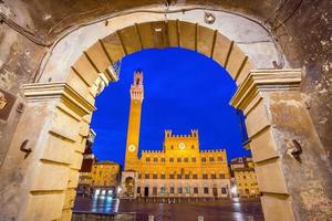 piazza del campo a siena, italia foto