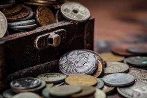vecchie monete di tutto il mondo dal 1940 al nuovo millennio foto