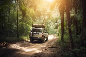 quattro ruota guidare suv è guida su fangoso strada nel giungla. camionetta su safari. creato con generativo ai foto