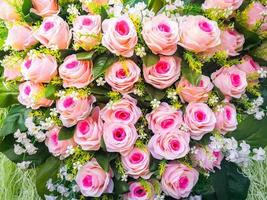 fiore mazzo Rose nel un' spose mazzo fiori rosa foto