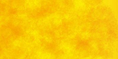 bellissimo giallo arancia acquerello dipinto carta struttura sfondo, acquerello grunge pittura morbido strutturato su bagnato bianca carta sfondo. fuoco sfondo. astratto arancia acquerello sfondo. foto