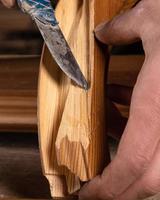 coltello su legno