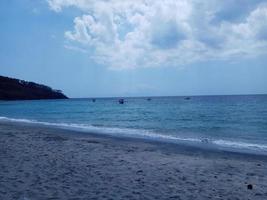 il scenario su nipa spiaggia nel Lombok è molto bellissimo foto