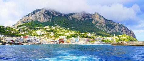 Grande marina a il isola di capri, Italia foto