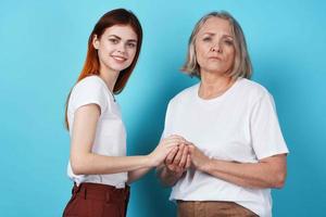 divertente mamma e figlia famiglia socializzazione insieme stile di vita foto